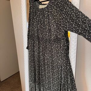 Knox Rose Black and Cream Floral Dress